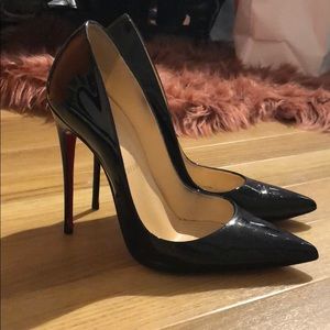 Christian Louboutin So Kate Heel
